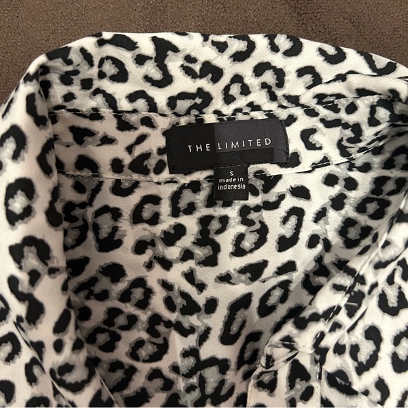 The Limited Leopard Button Down - Picture 3 of 8